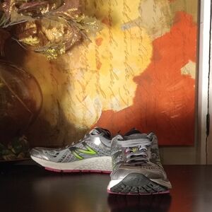 New Balance Gray and Green Running Shoes